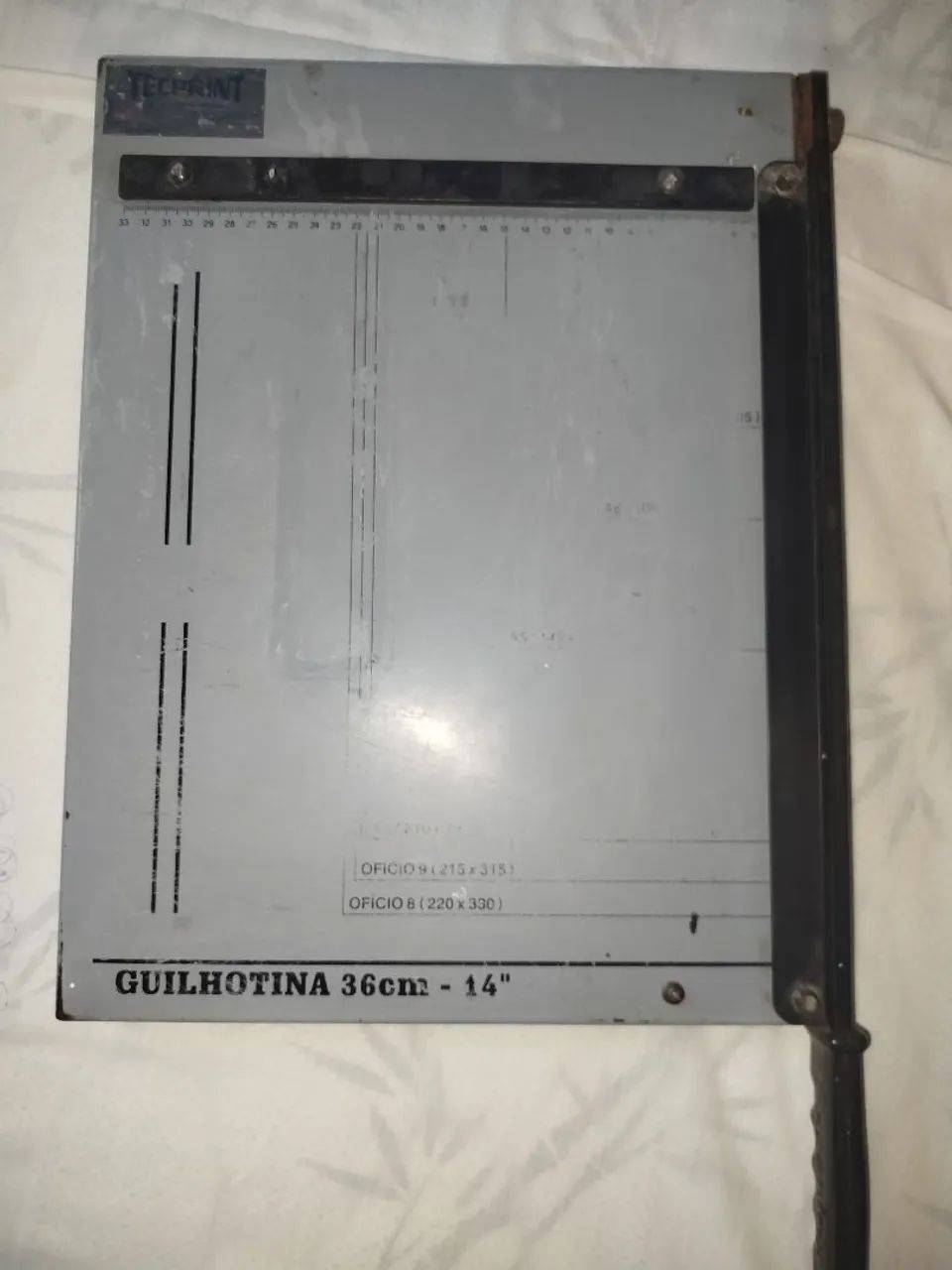 Guilhotina manual
