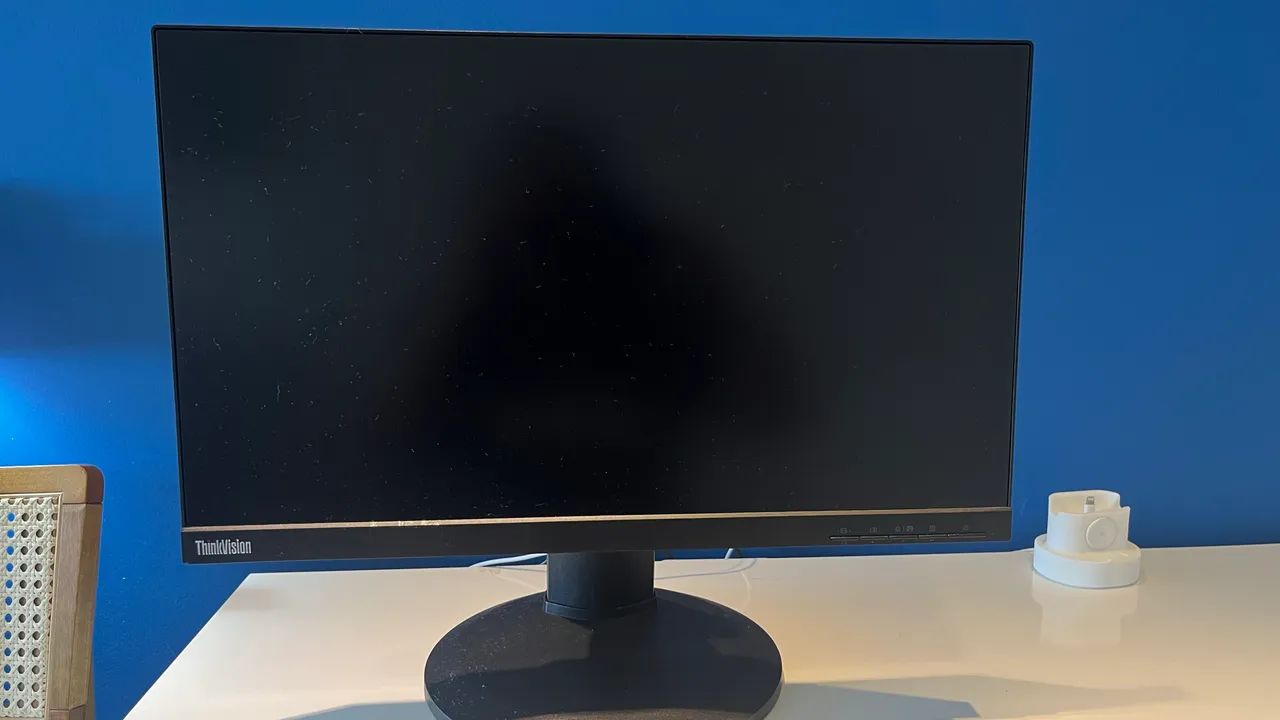 Monitor Lenovo 