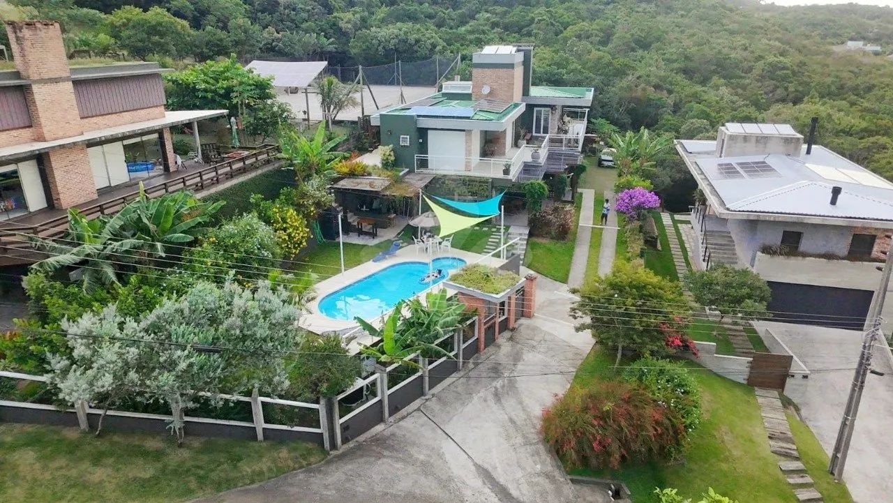 Casa com cinco suítes na Praia da Ferrugem, em Garopaba/SC. - Foto 3