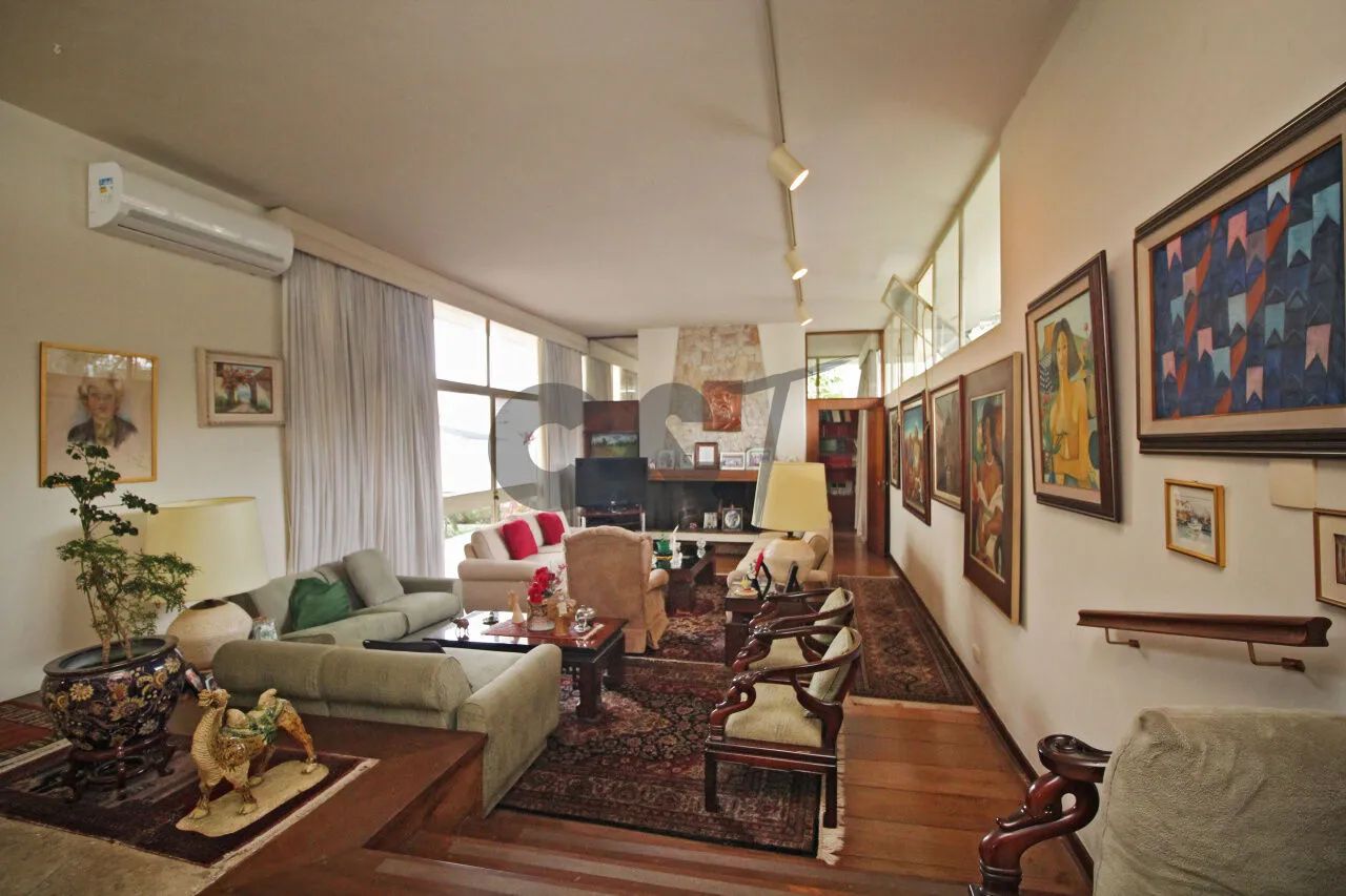 Casa de Vila com 4 Dormitórios (2 Suítes) para Alugar no Jardim Hípico - São Paulo/SP