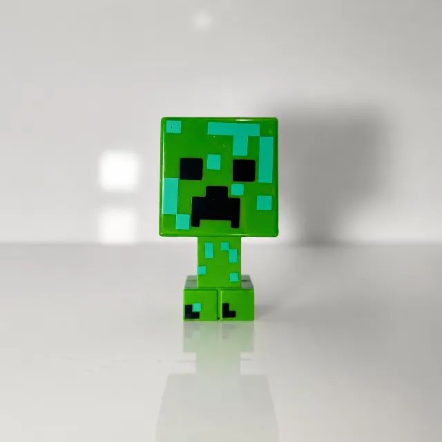 Boneco Creeper Minecraft Pixelado Verde - Mini Figure Colecionável - Foto 2