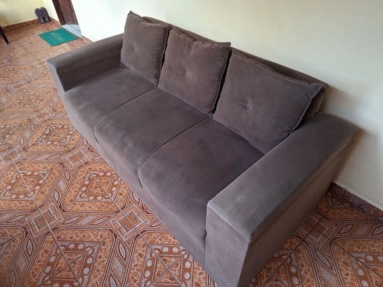 Vendo sofá 3 lugares 