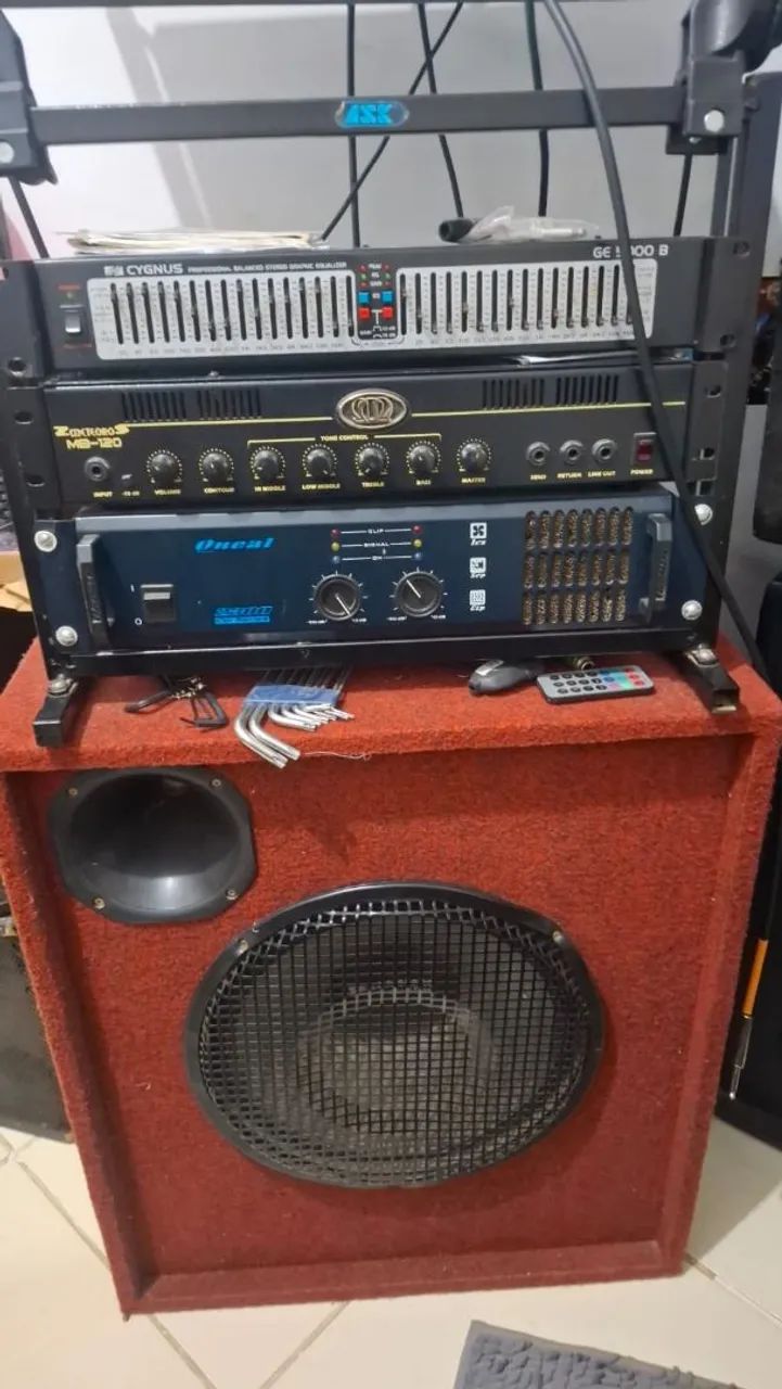 VENDO SEPARADO! Caixa de som - Equalizador -  Potência  - Rack