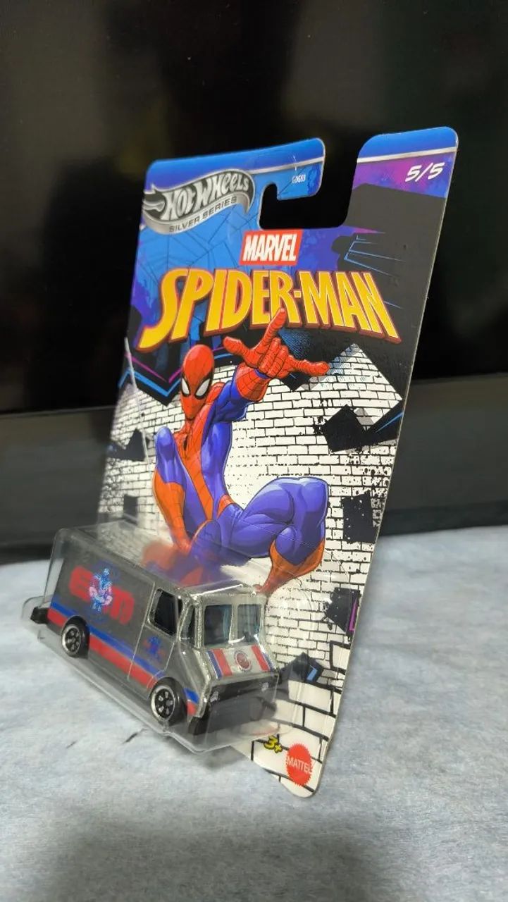 Hotwheels Silver Series Spiderman e Mario Kart  - Foto 2
