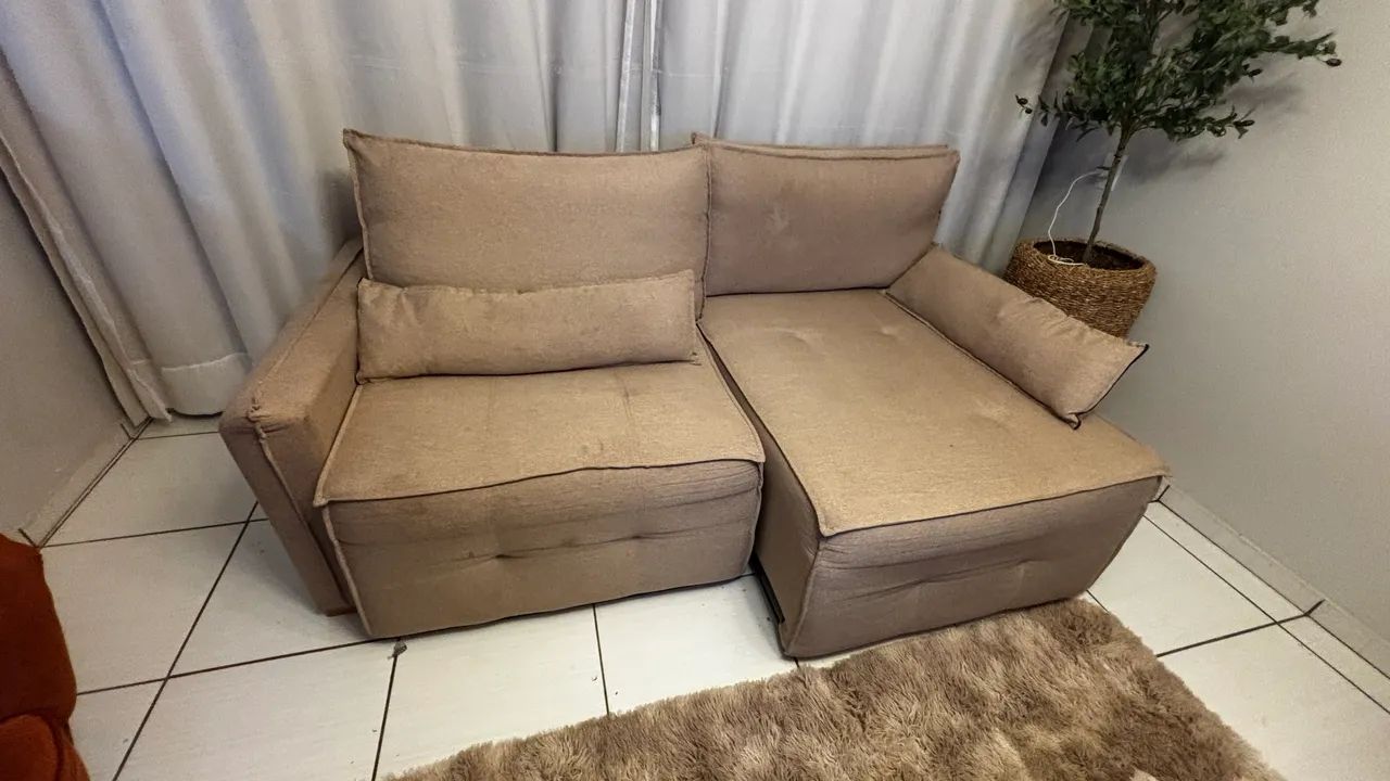 Sofá retrátil em linho bege 1,000 - Foto 3