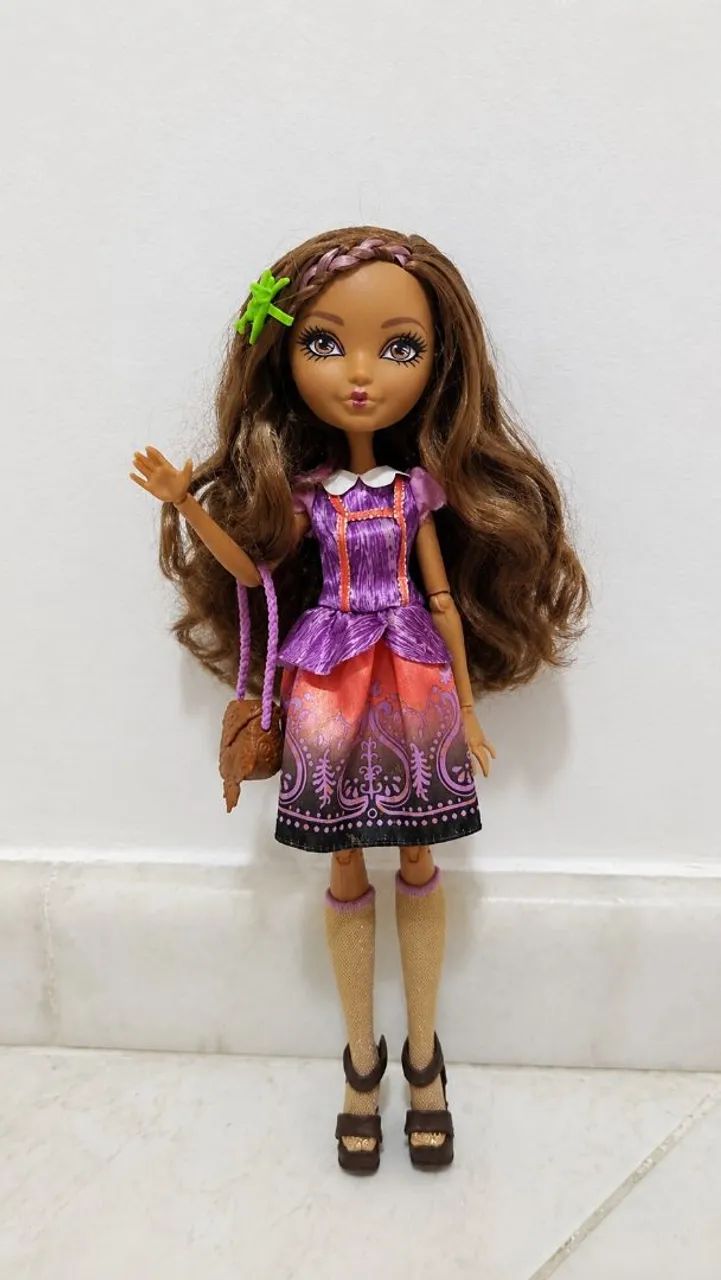 Boneca Cesar wood