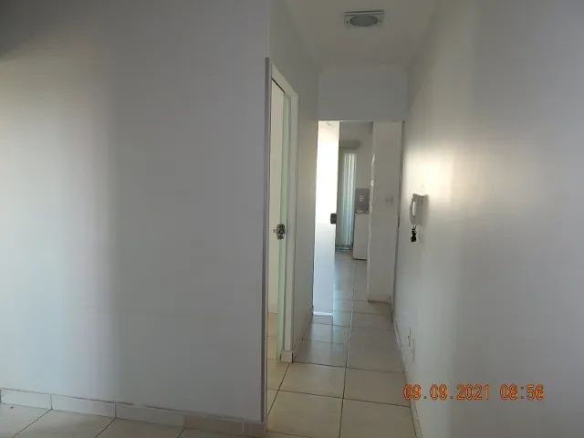 Sala grande QNM 18 proximo praça cidadao - Foto 5