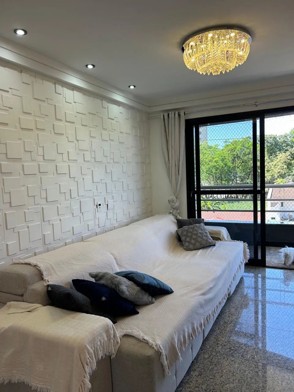 Apartamento mobiliado na Morada do Sol 