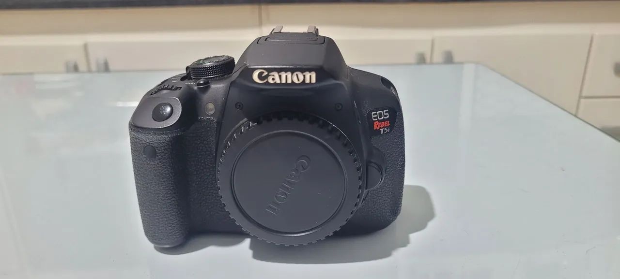 Câmera Canon T5i