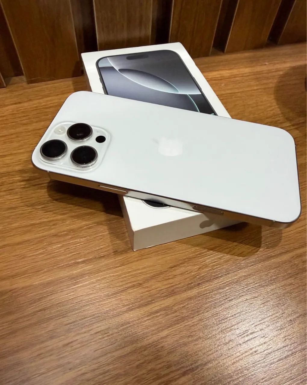 Iphone 16 pro max - Foto 4