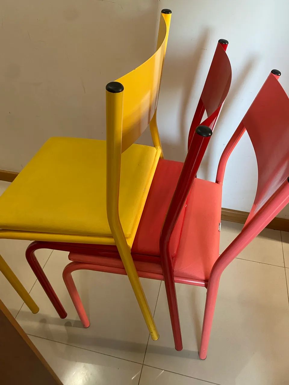 Vendo cadeiras decorativas! - Foto 3