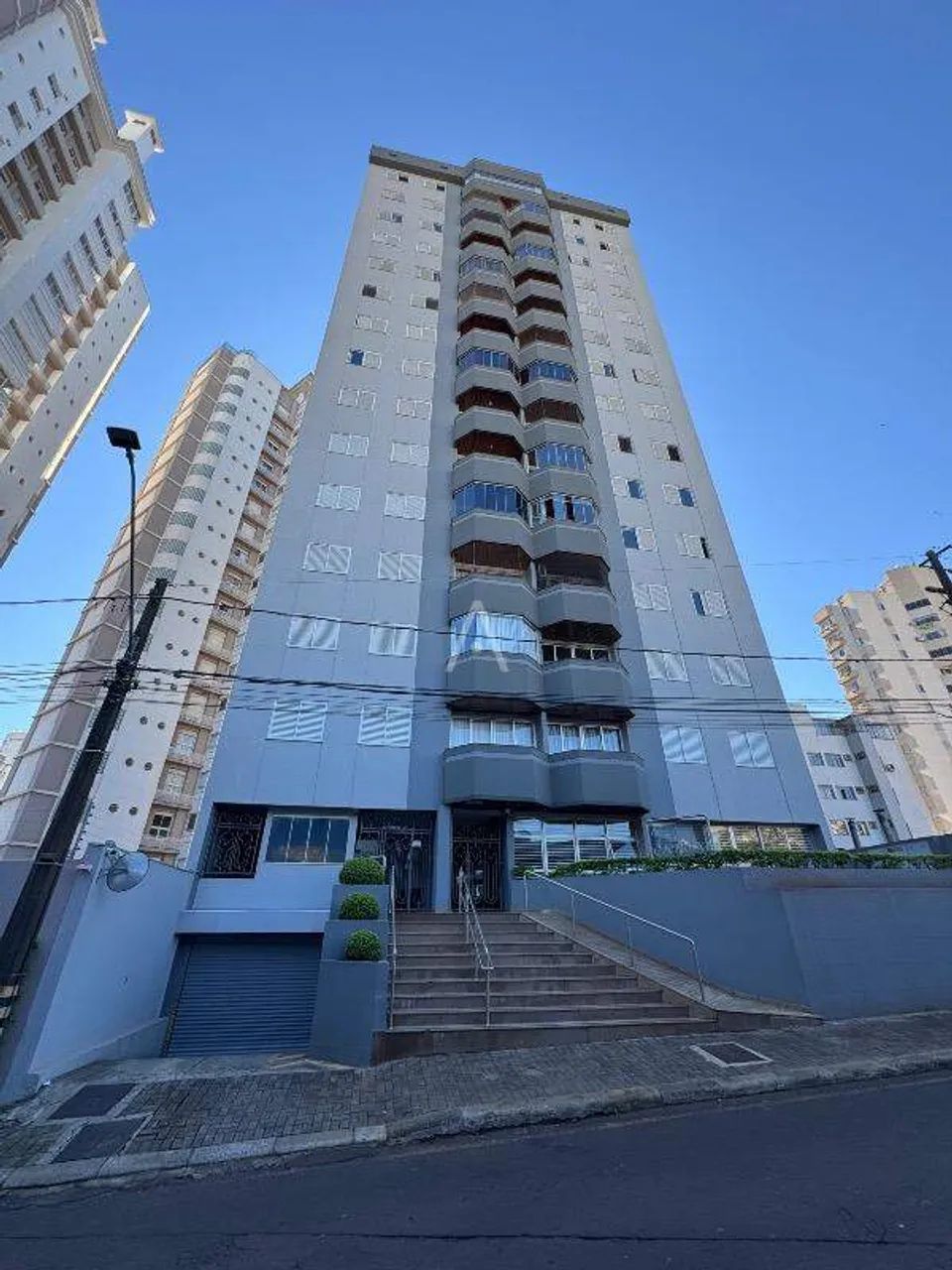 Apartamento mobiliado no Centro de Cascavel - Foto 2