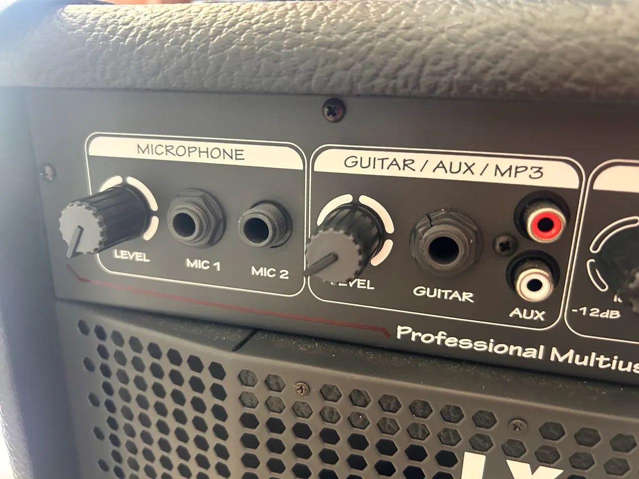 Caixa de Som Multiuso USB / Amplificador de Guitarra-Violão - Foto 4