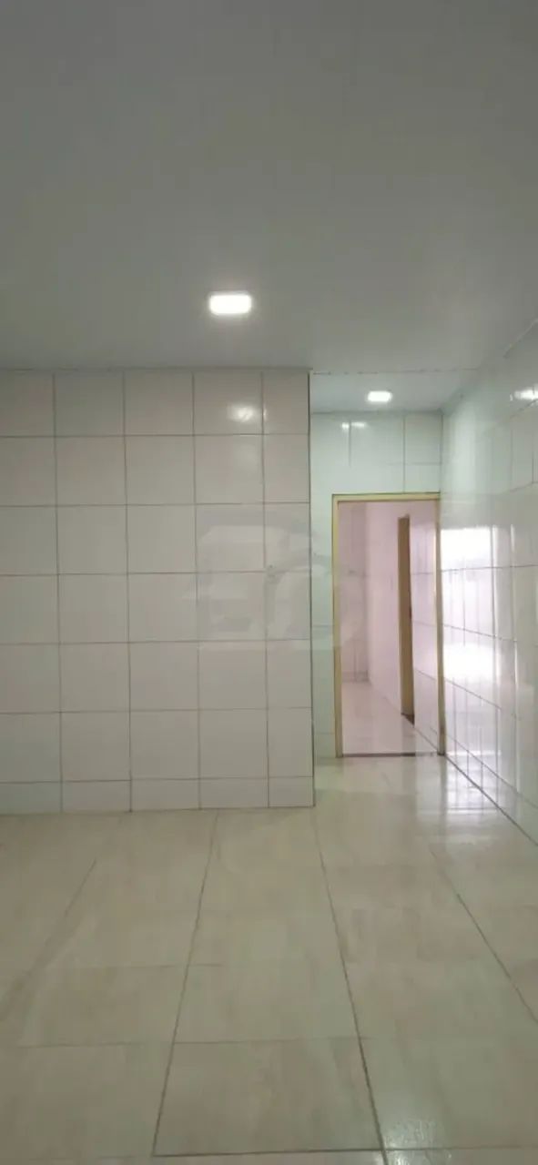 Casa de 250m² no Bairro Aeroporto com 4 Quartos, Quintal, Varanda e Mais - Foto 5