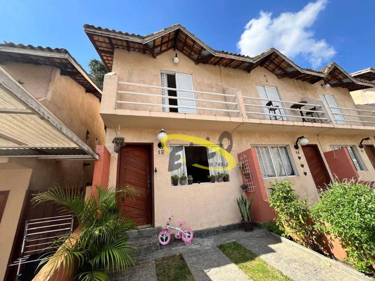 Casa a venda com 2 dorms, no Vilage Caucaia em Cotia