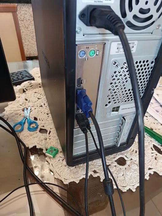 Computador Core i5 - SSD 240 e 4GB RAM - POSITIVO - Foto 2