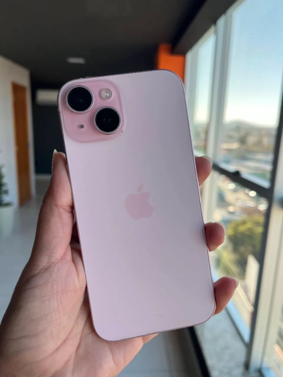 iPhone 15 em PERFEITO ESTADO~F87 - Foto 5