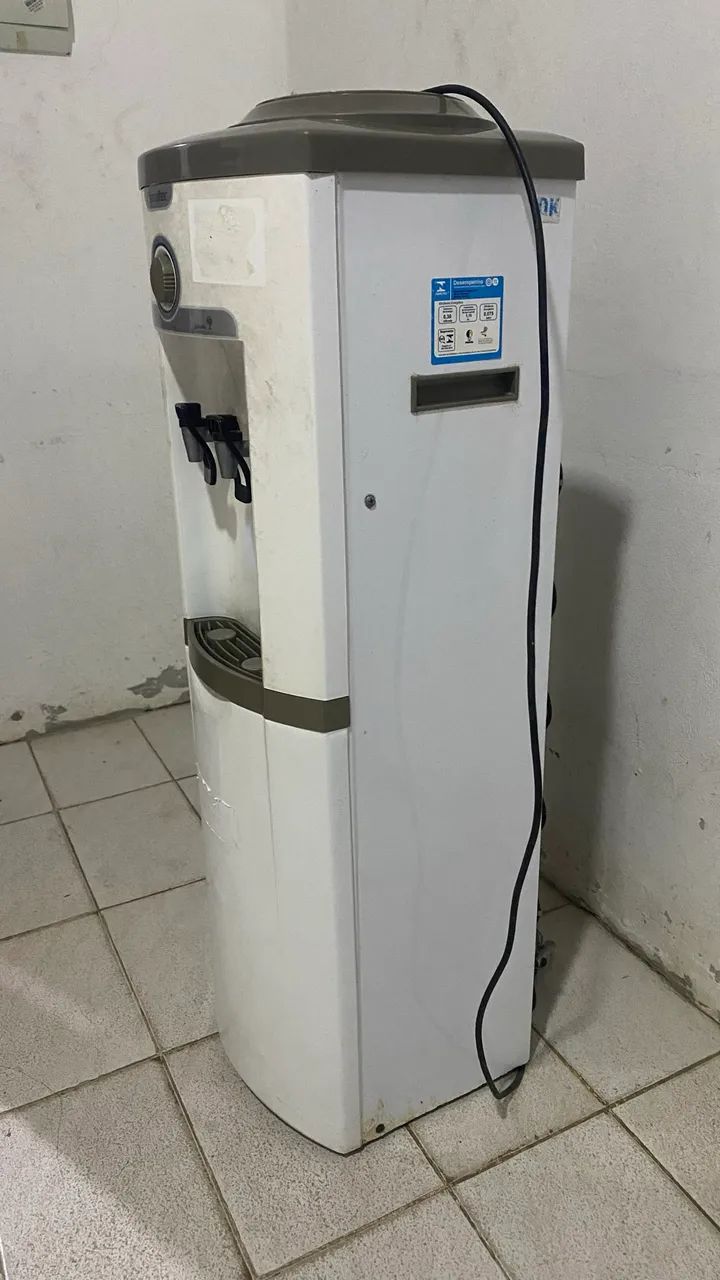 Vendo bebedouro esmaltec 