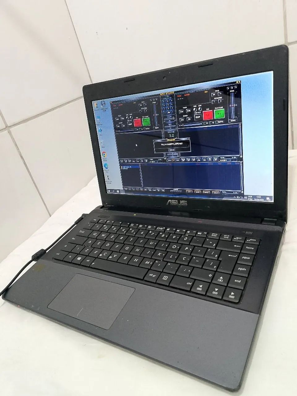 Notebook completo HD de 500gb 4gb de ram windows e BPM instalados 