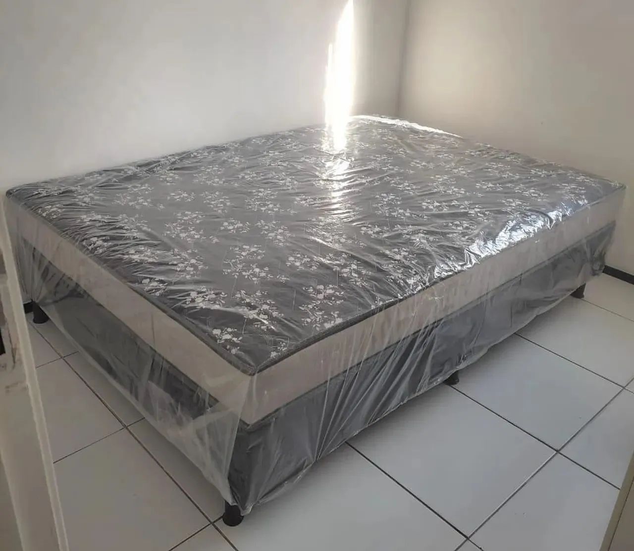 Cama box casal - Entrega grátis ( espuma 14cm )