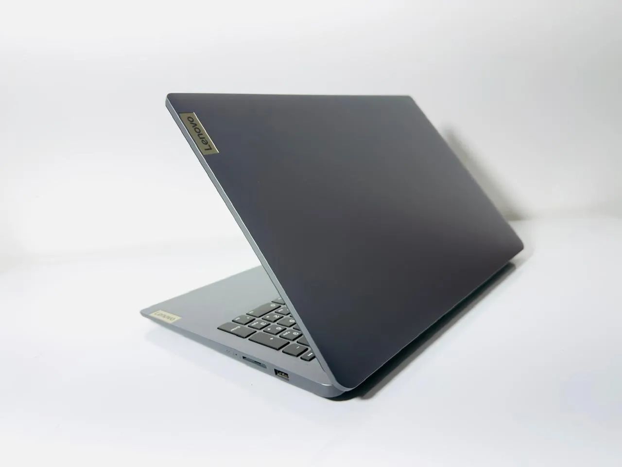 Notebook Lenovo AMD Ryzen 7-5700-20GB Ram-Tela 15.6FHD - Notebooks