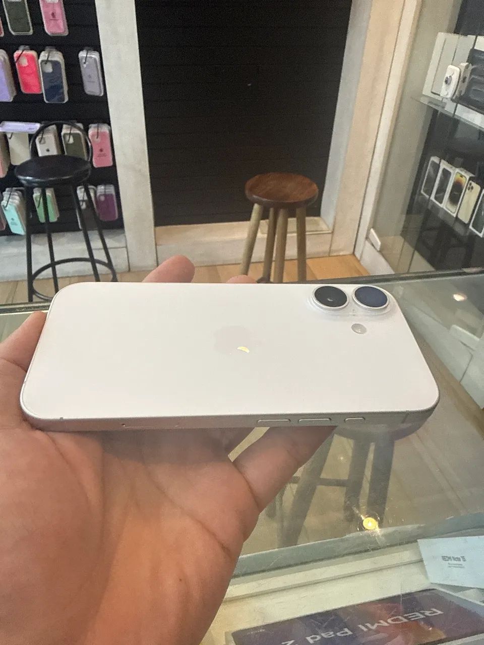Iphone 16 plus 128 - Branco - Semi novo  - Foto 5