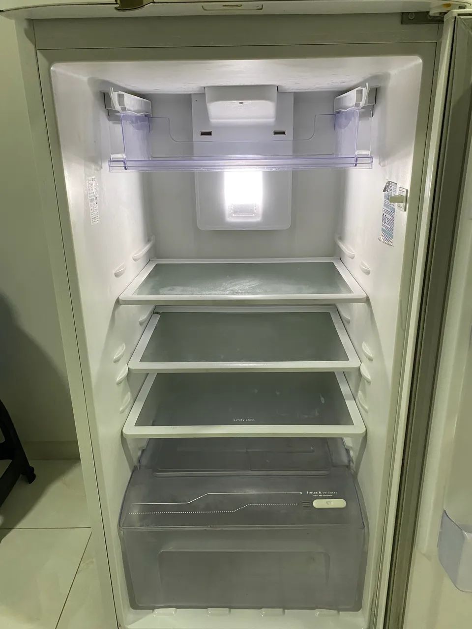 Geladeira Eletrolux Frost Free - Foto 2