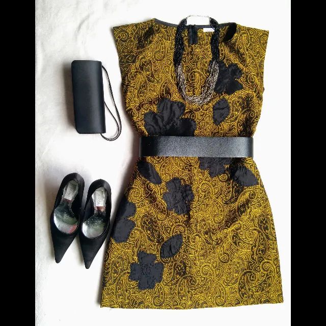 Vestido tubinho em Jacquard