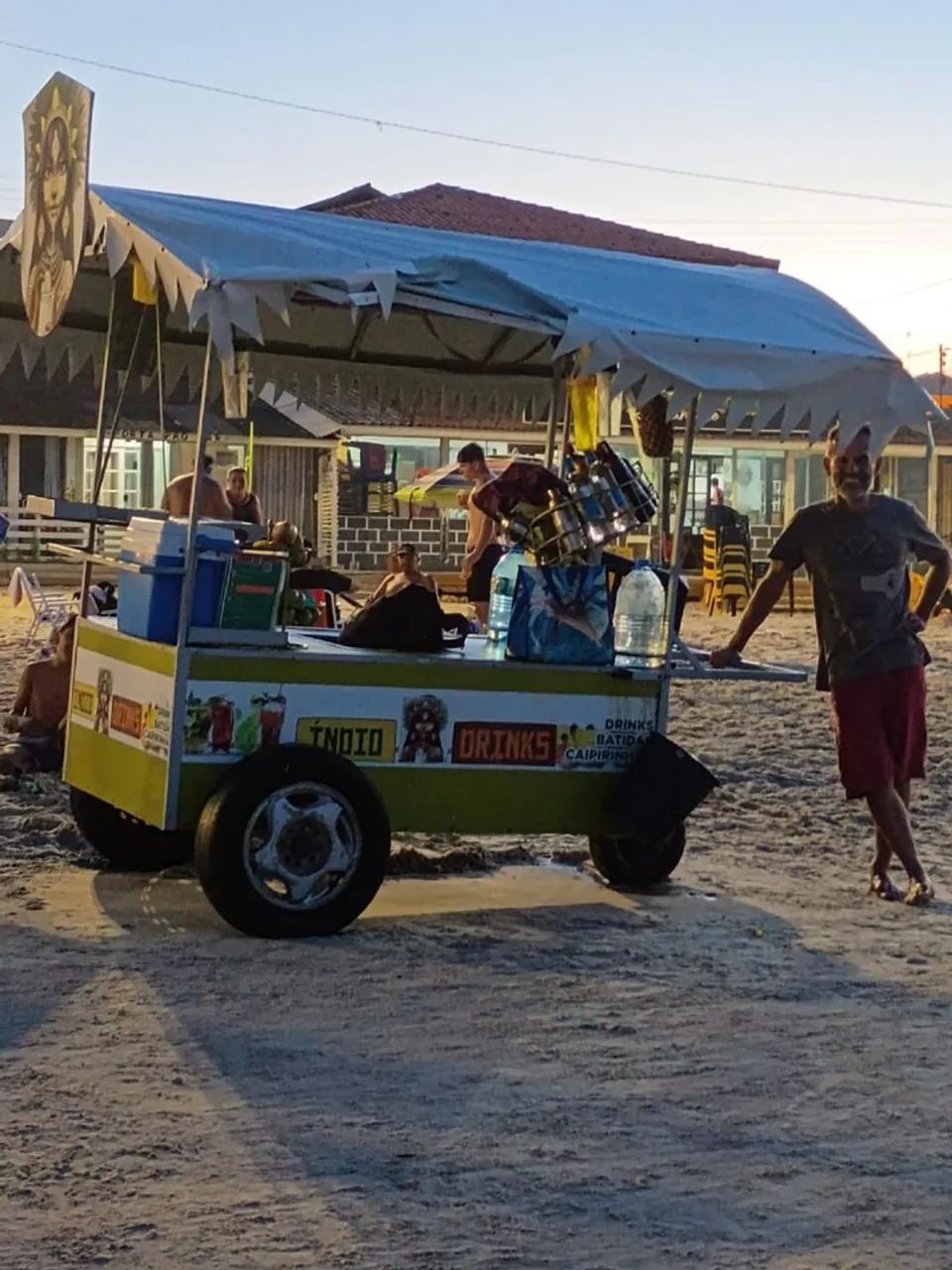 Carrinho de coquetel 