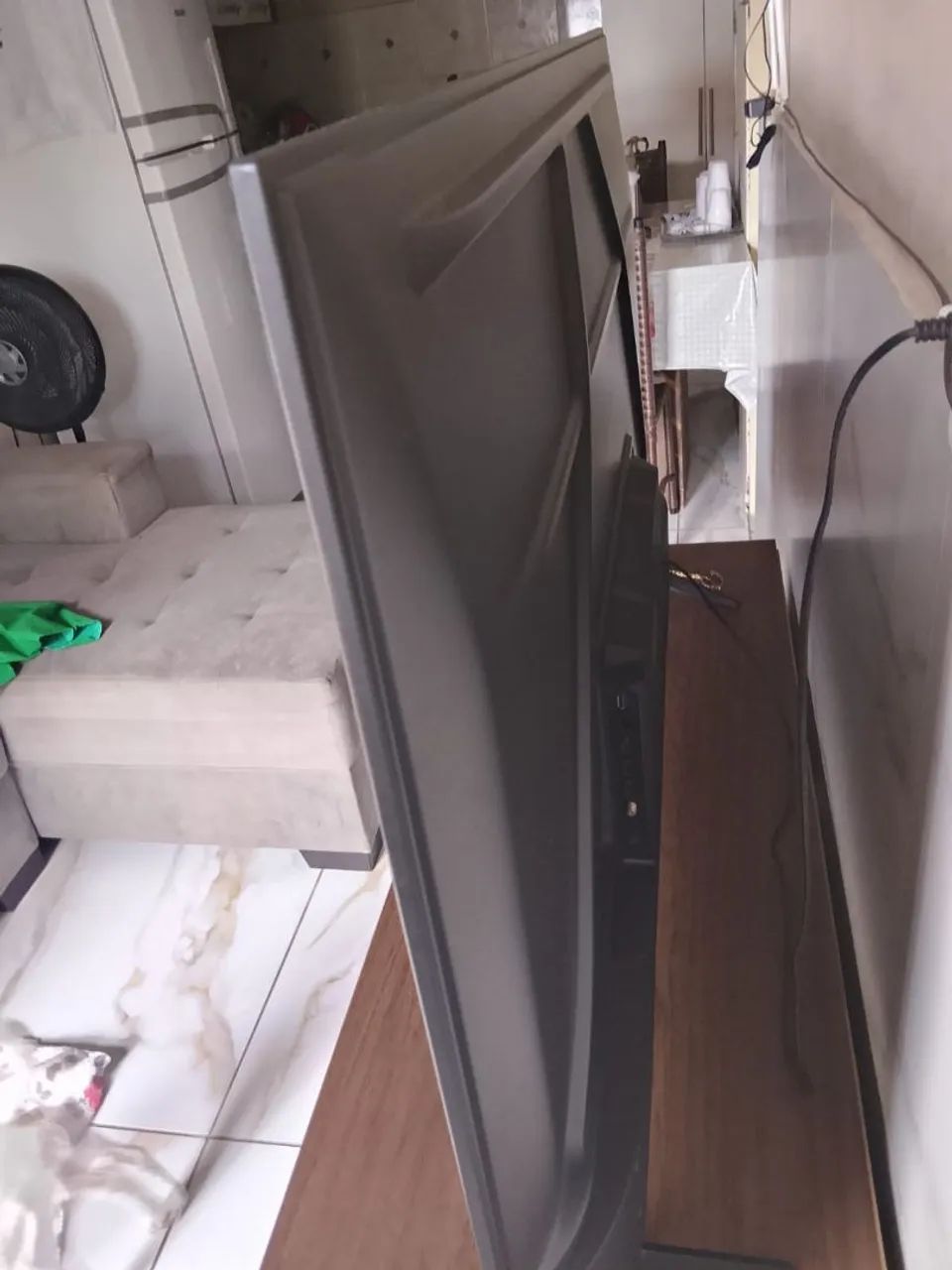 Vendo tv de 55 polegadas, 3 meses de uso por 1.500 - Foto 3