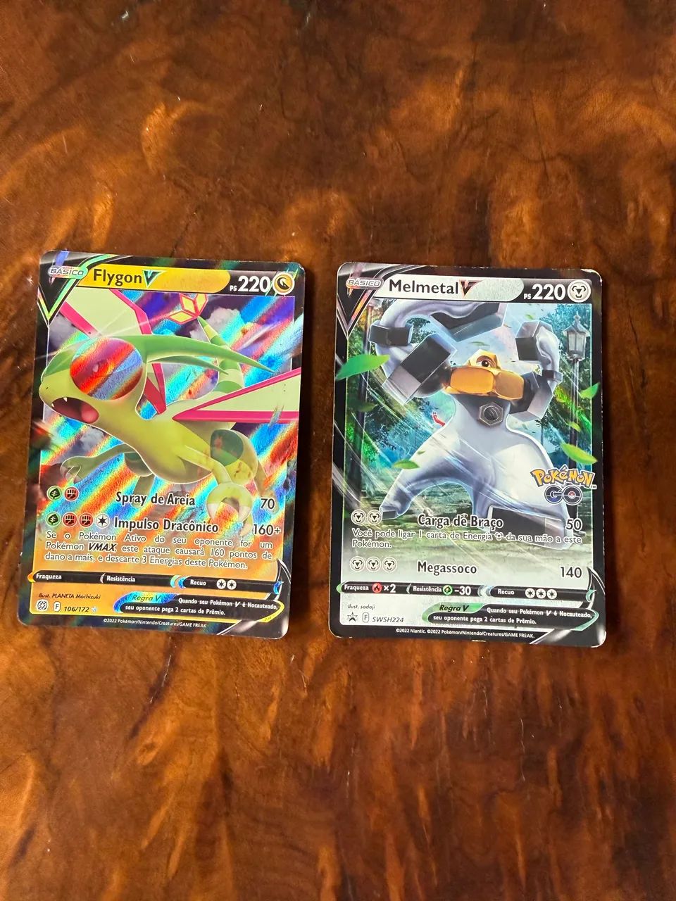 Combo Pokémon flygon V e melmetal V