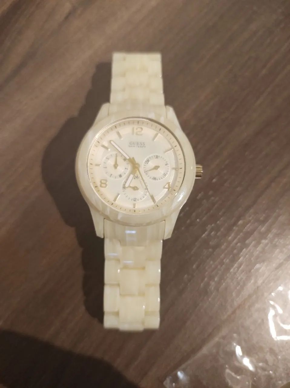 Baixou muito: Relógio Guess Novo Madre Pérola original - Foto 2