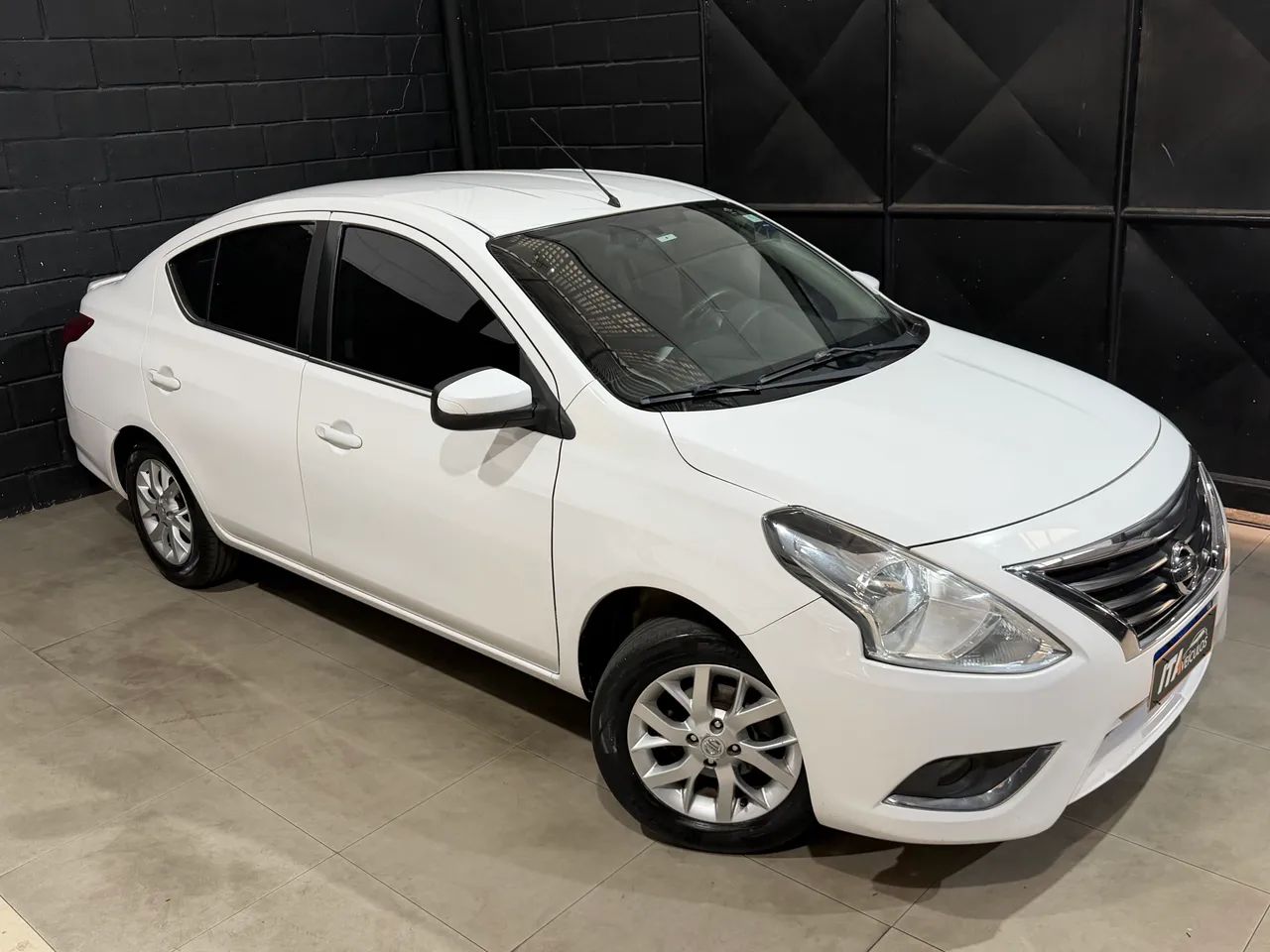 Nissan Versa SV 1.6 16V 2017