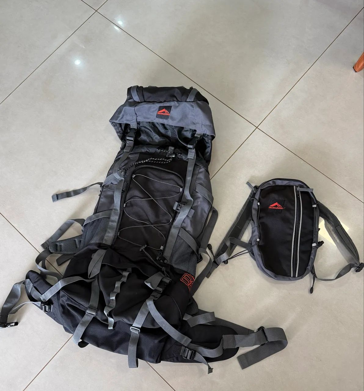 Mochila Trilhas e Rumos Crampon 68L - Foto 5