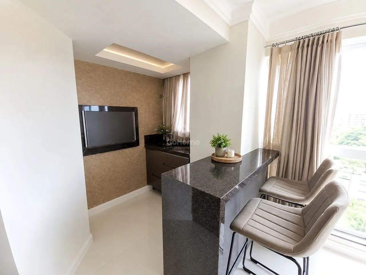 Apartamento mobiliado com 3 quartos e 2 vagas no Centro de Chapecó - Foto 4