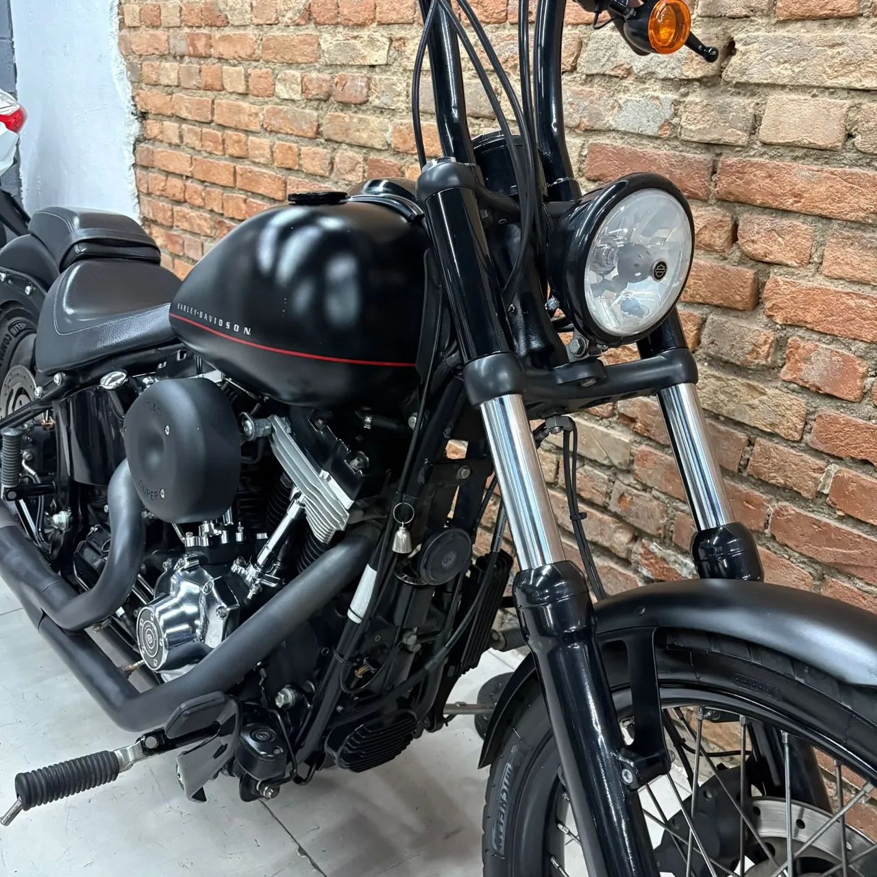Harley-Davidson BLACKLINE FXS - Foto 3