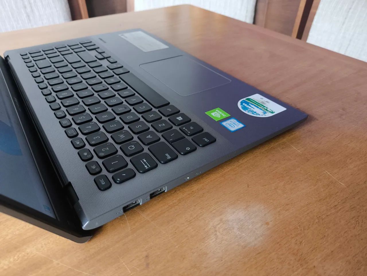 Notebook Asus i7- 8th, NVIDIA GeForce, SSD M2 nvme + HD, 8 GB de RAM, Windows 11 - Foto 4