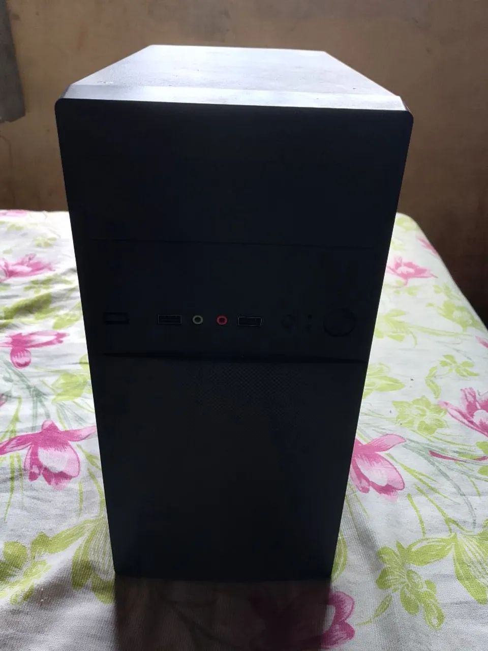 Vendo CPU, semi nova com nota fiscal - Foto 2