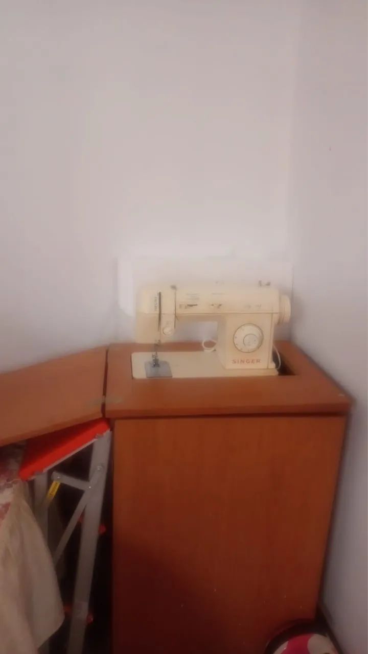 Máquina singer antiga  - Foto 2
