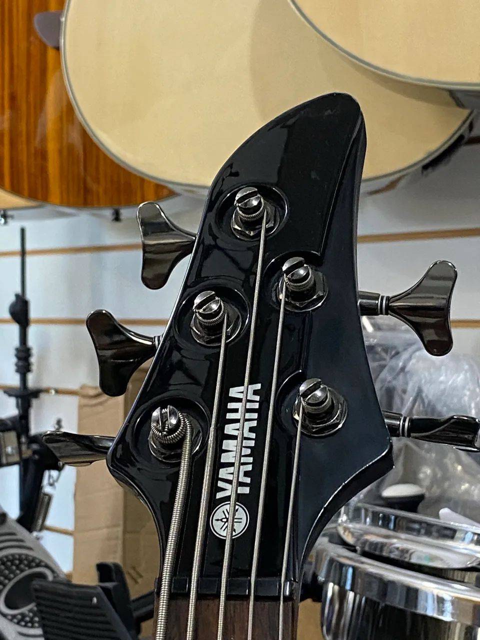 Baixo Yamaha RBX 375 Preto Regulado - Instrumentos musicais