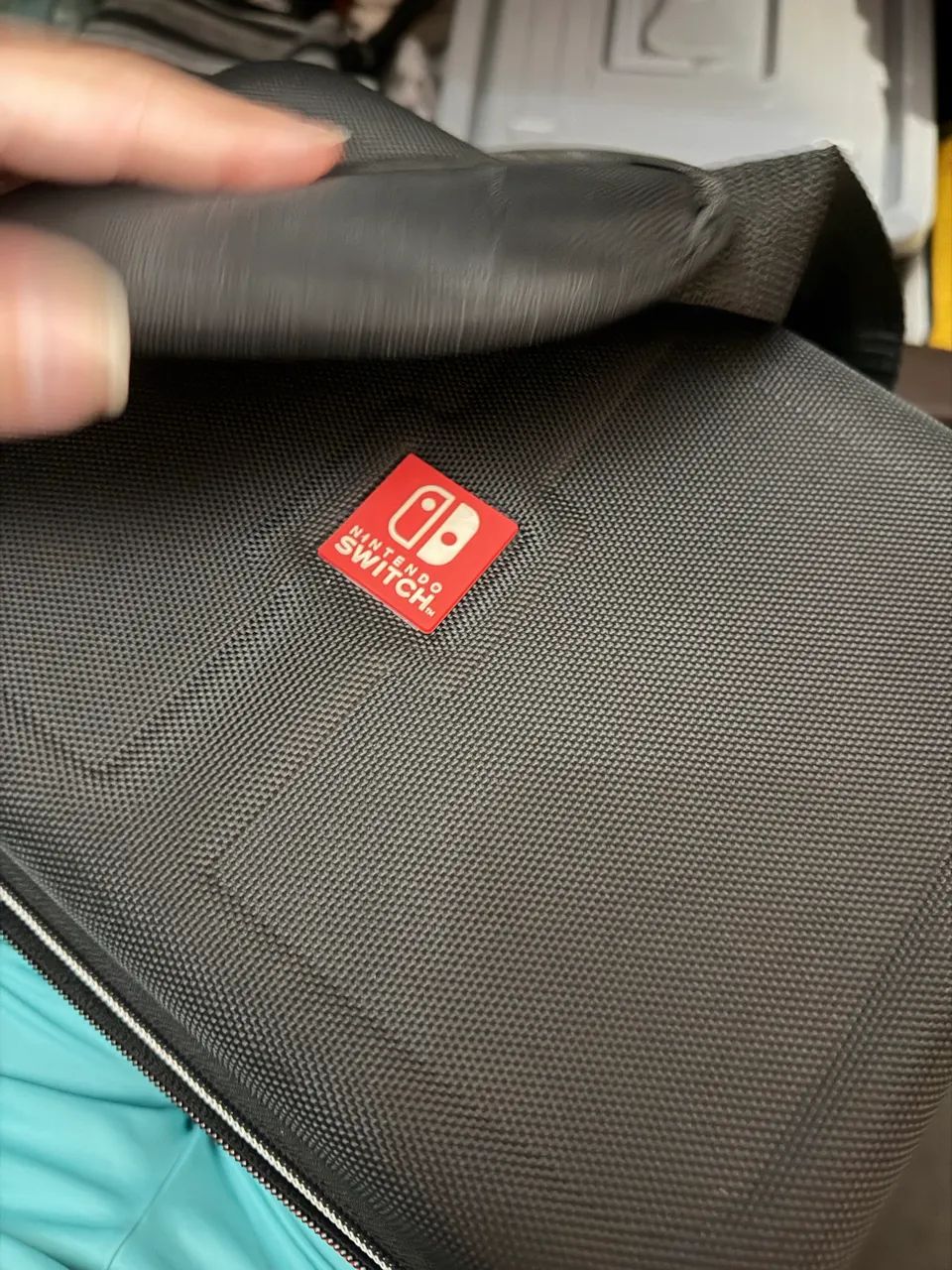 Bolsa Maleta Rígida Nintendo Switch e OLED preta - Foto 5