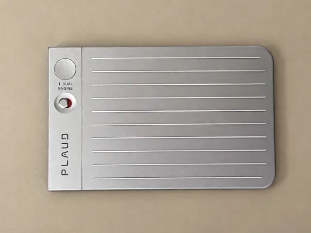 PLAUD Note 64 GB prateado com capa e cabo