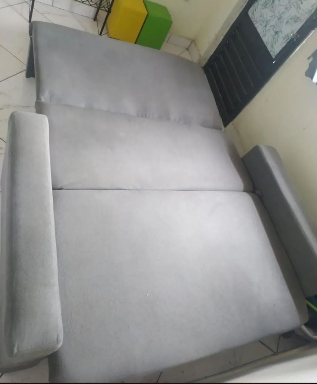 Sofá cama retrátil com baú  - Foto 2