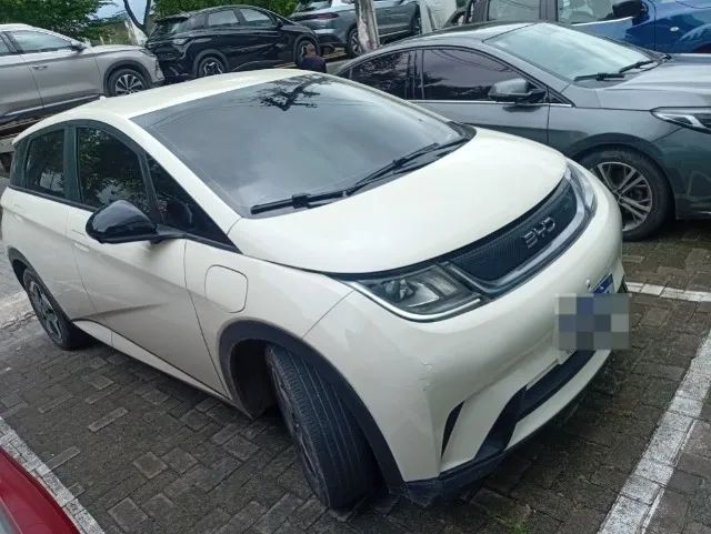 BYD Dolphin EV (Elétrico) 2026