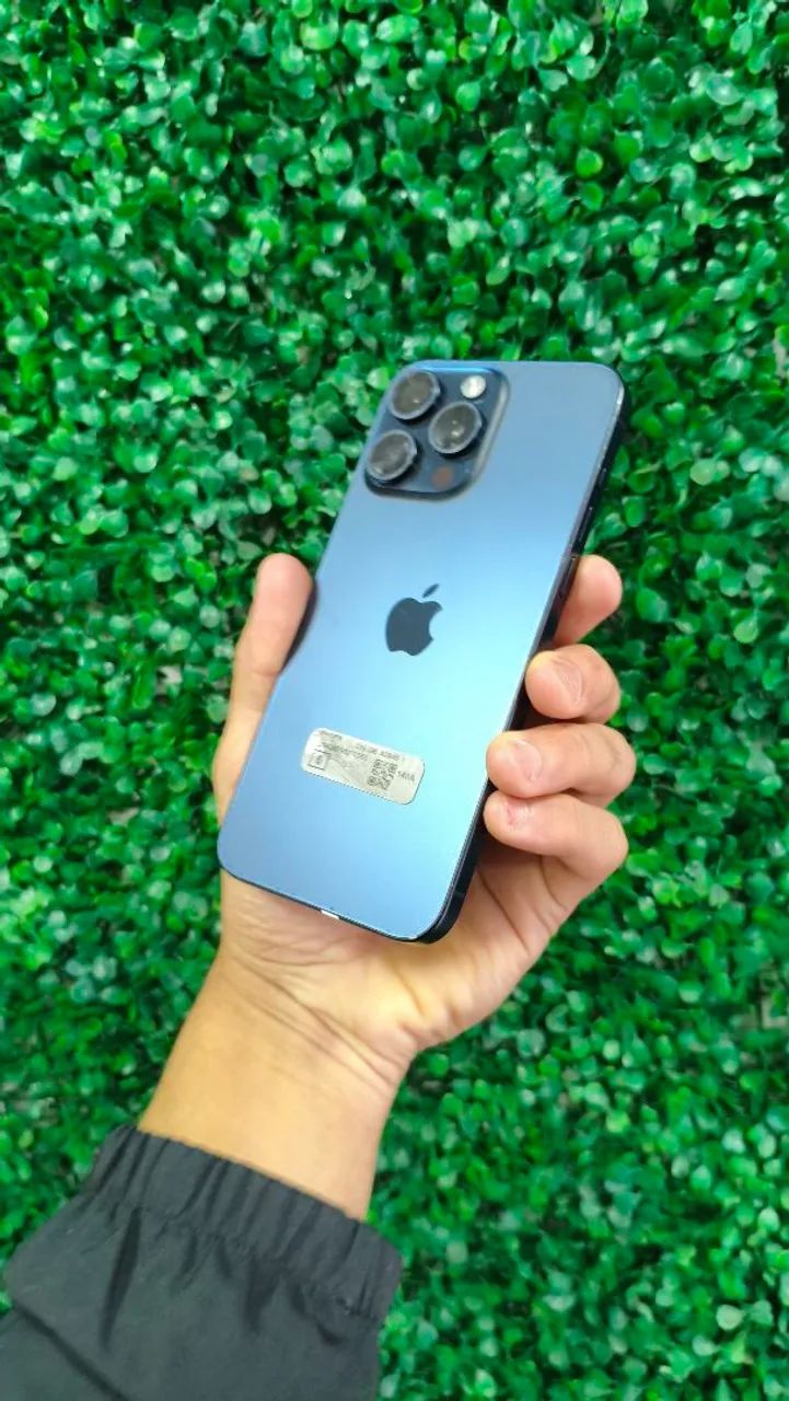 iPhone 15 Pro Max  - Foto 2