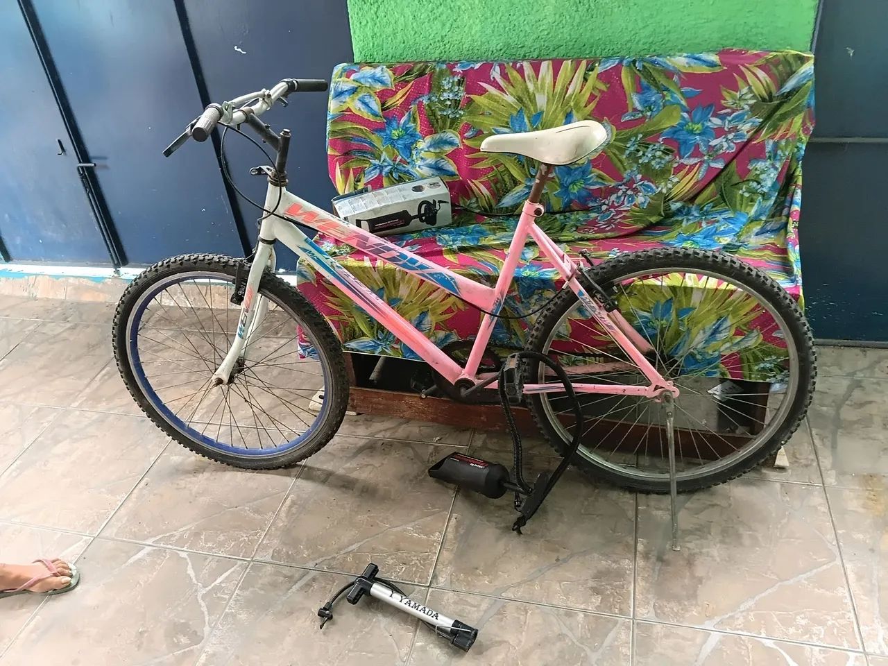 Bicicleta semi nova 