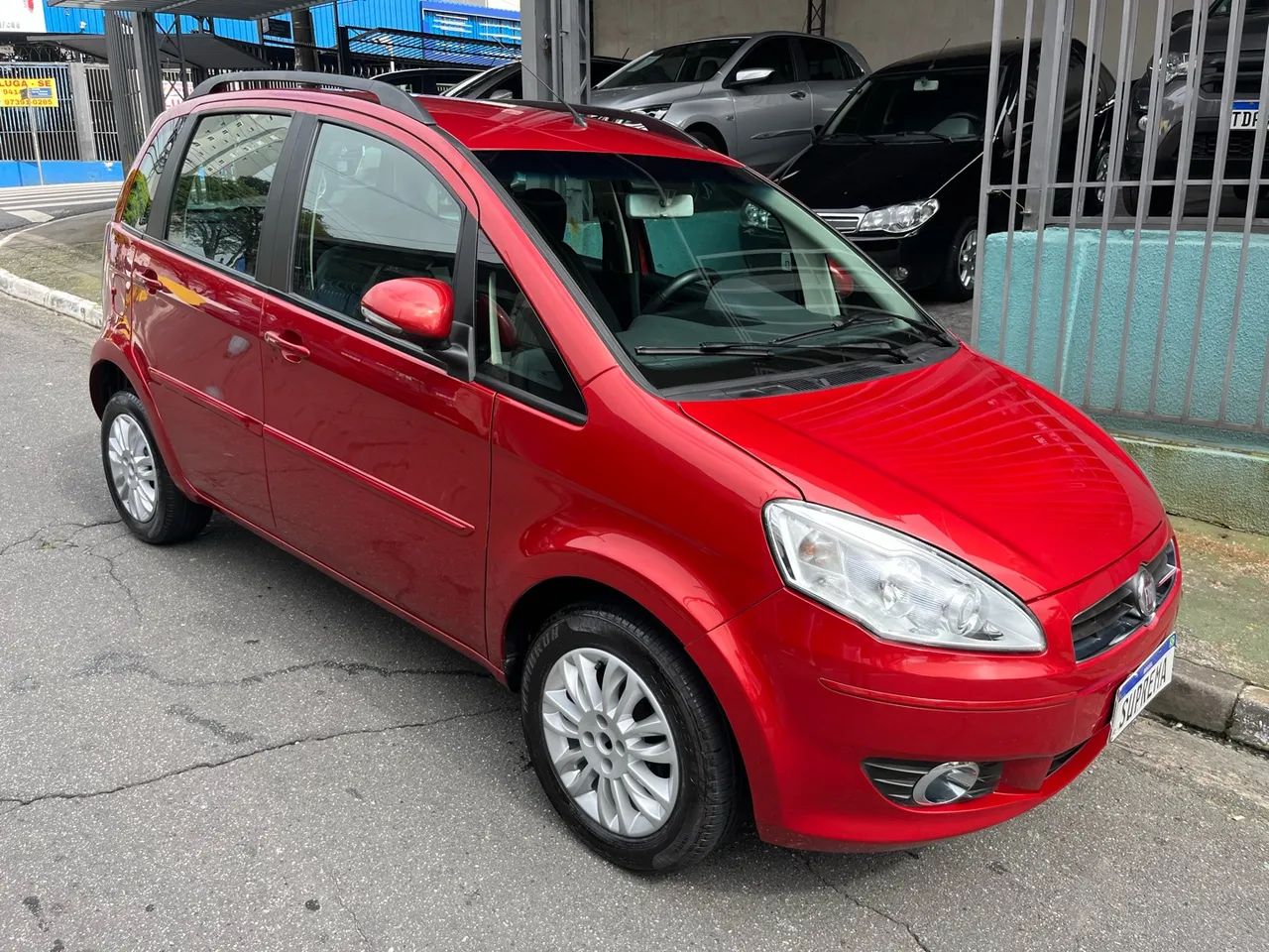 Fiat Idea Attractive 1.4 Fire Flex 8V 5P 2011