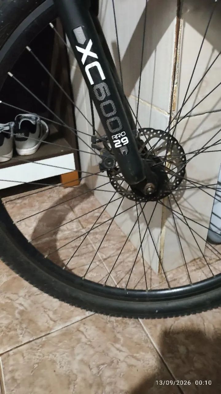 Vendo bicicleta aro 29 freio a disco  - Foto 2