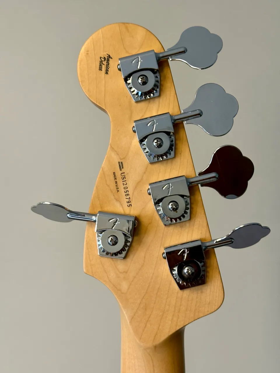 fender jazz bass deluxe v