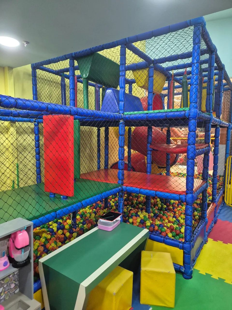 BRINQUEDÃO COM PISCINA DE BOLINHAS  - Foto 4